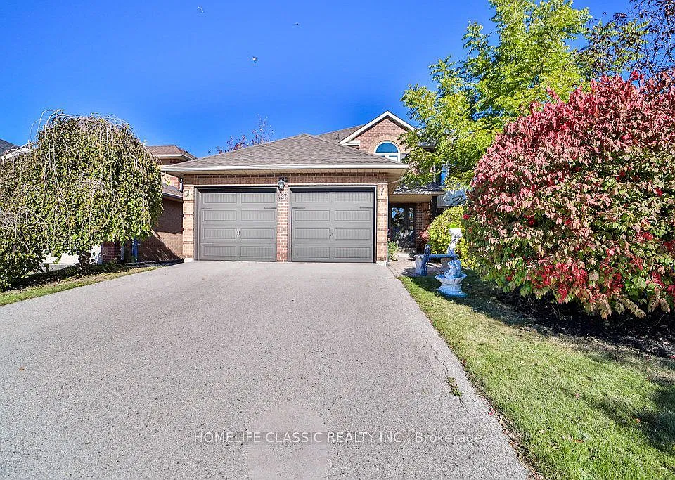 427 Crossland Gate