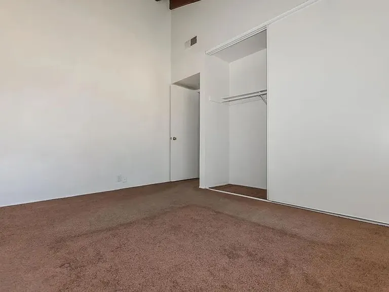 Pacific Terrace — Photo 48
