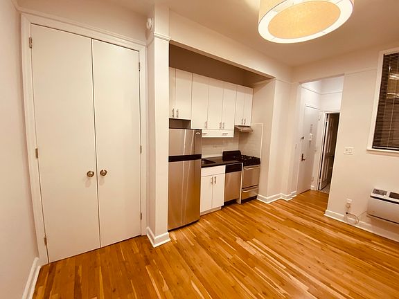 2nd image of 441 W 56th St #C