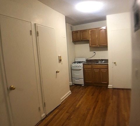4th image of 48 Saint Pauls Pl APT 6F
