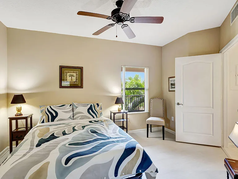 800 Uno Lago Dr #302 — Photo 33