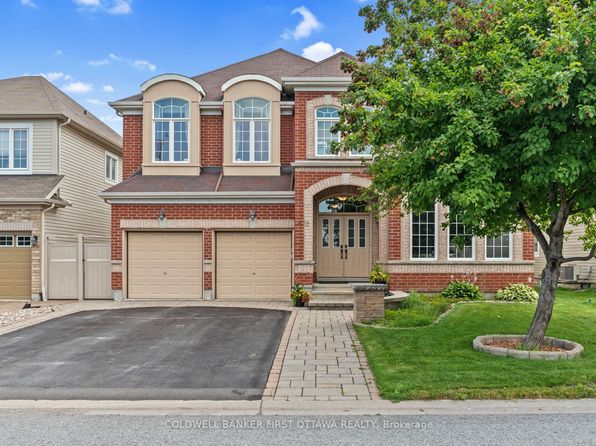 578 Anjana Cir, Ottawa, ON K2J 0C9