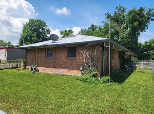 4372 Majestic Oaks Dr, New Orleans, LA 70126