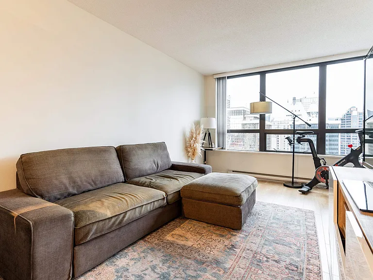 938 Smithe St #2117 — Photo 8