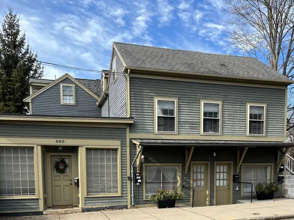 989 Chestnut St #6, Newton, MA 02464