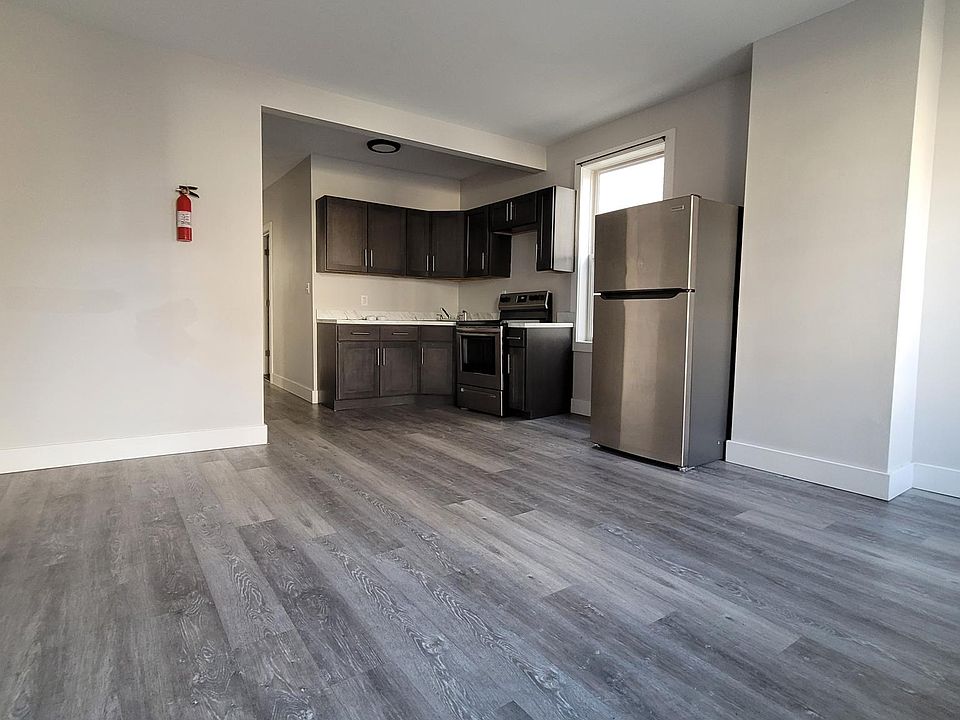 1st image of 29 Hooker Ave Floor 2