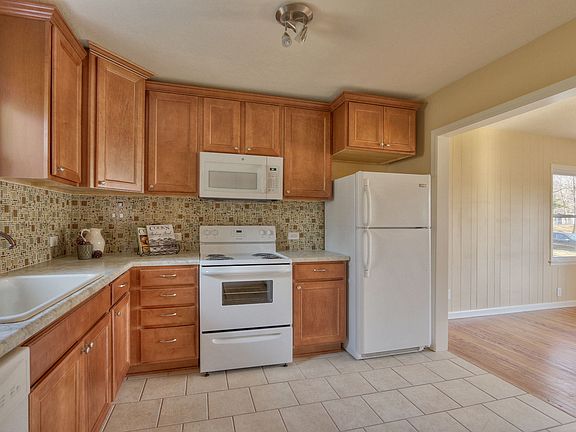 Side view of Kitchen