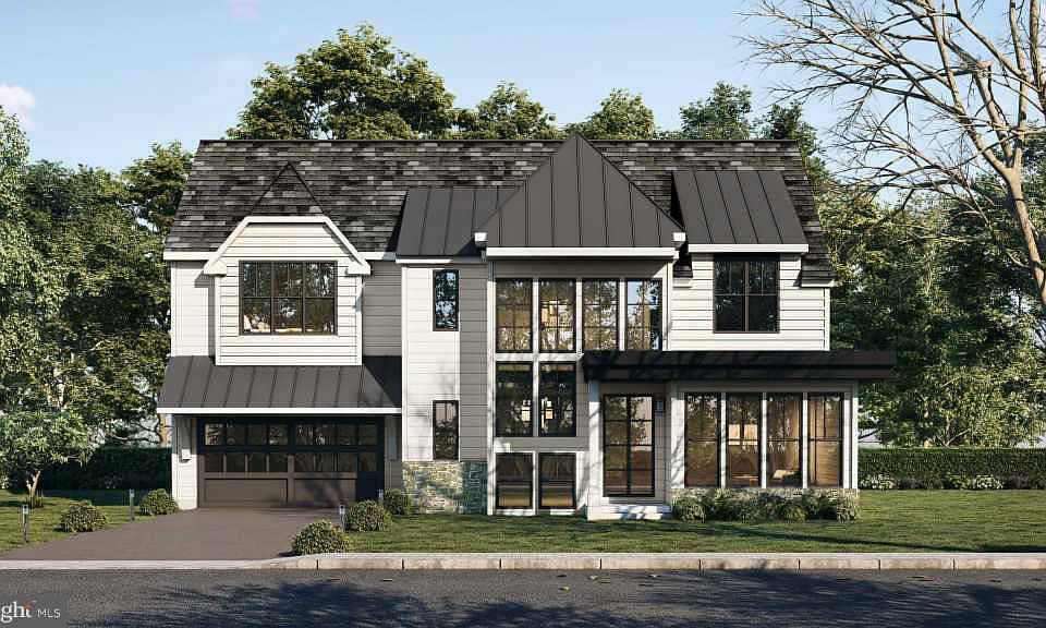 2nd image of 923 N Orange St Lot 3