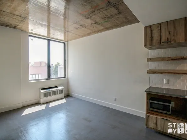 72 Box Street image 4 of 13