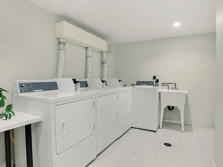 813 13th Ave SW — Photo 14