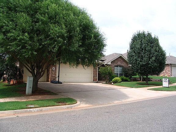 2021 Fair Meadow Dr.