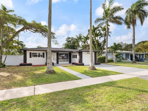 3254 Lincoln St, Hollywood, FL 33021