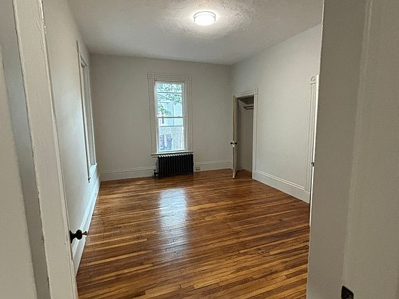 4th image of 85 Whitman Ave #1