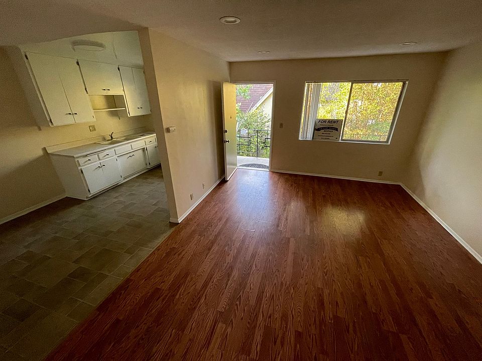 2nd image of 1307 N Hill Ave APT 8