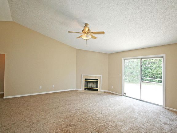 4th image of 512 Cricket Cove Ct