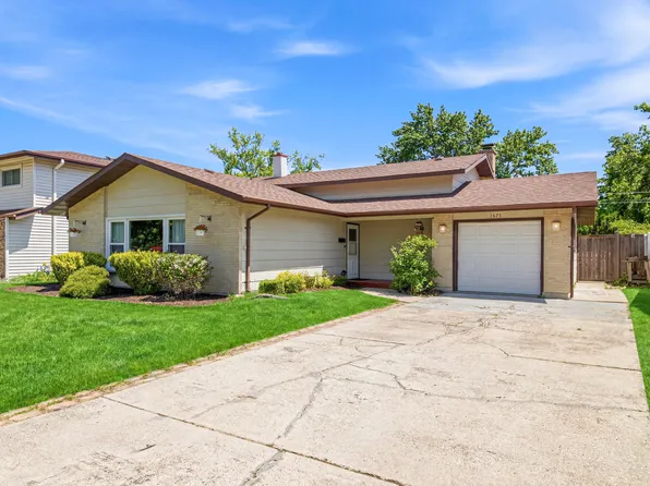 1073 S Finley Rd, Lombard, IL 60148