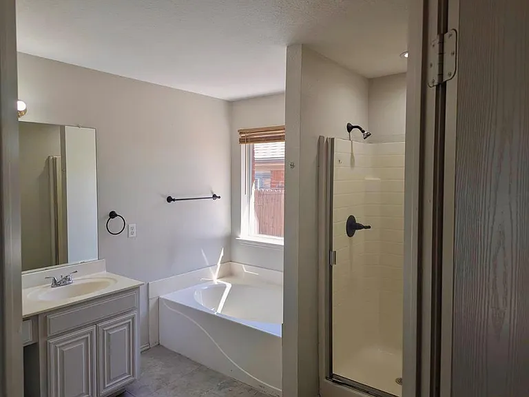 8541 Western Meadows Dr — Photo 17