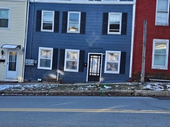 32 N Main St, Shrewsbury, PA 17361