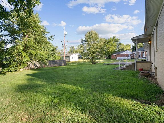 4th image of 2316 Shawnee Ln