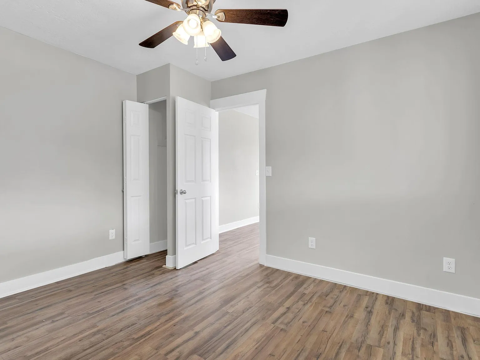 2 bed, 850 sqft, $1,300 — Photo 4