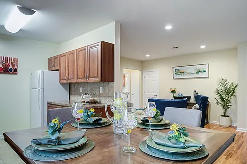 Wingate Apartments, LLC Photo 1