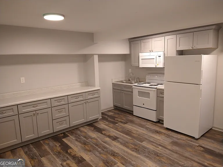 3435 Stone Rd SW — Photo 5