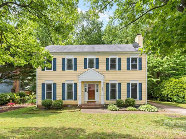 1007 Doby Springs Dr, Charlotte, NC 28262