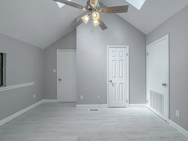 934 S Lipona Rd — Photo 28