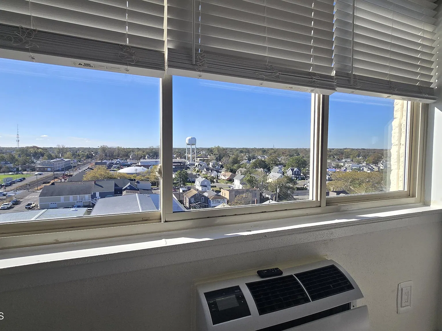 1 bed, 882 sqft, $2,500 — Photo 2