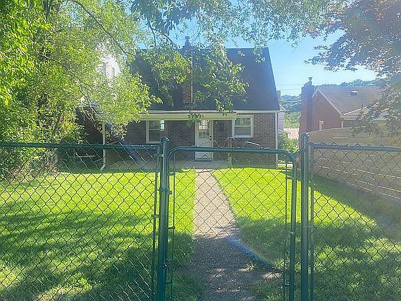 4th image of 4415 3rd St