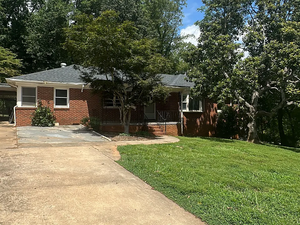1629 Chippendale Rd