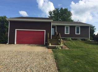 1103 W State St, Mahomet, IL