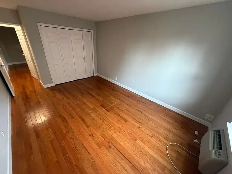 83-33 118th St #5 — Photo 12