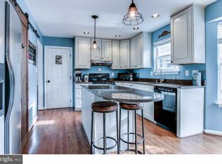 6 Cherry Ct, Newark, DE 19713