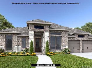 333 Lacey Oak, Castroville, TX 78009