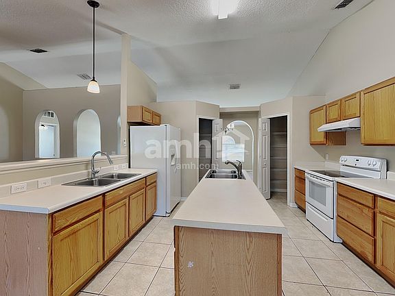 3rd image of 5498 Cougar Park Ct