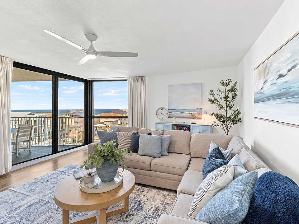 114 Mainsail Dr #461