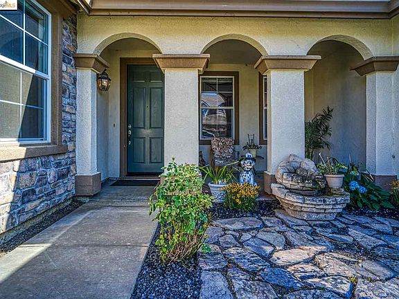 5th image of 6670 Yellowstone Cir