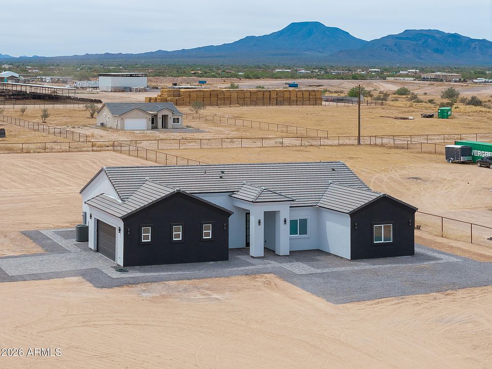 1st image of 43419 W Carefree Place