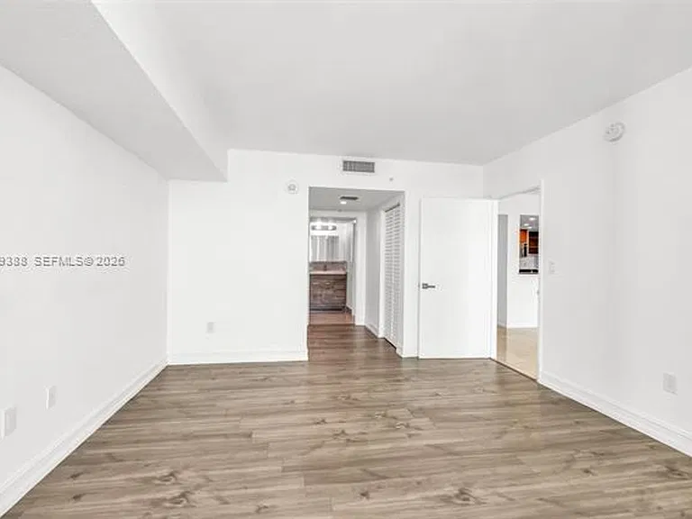 1800 N Bayshore Dr #4208 — Photo 25