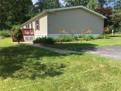 72 Center Ln, Bloomfield, NY, 14469