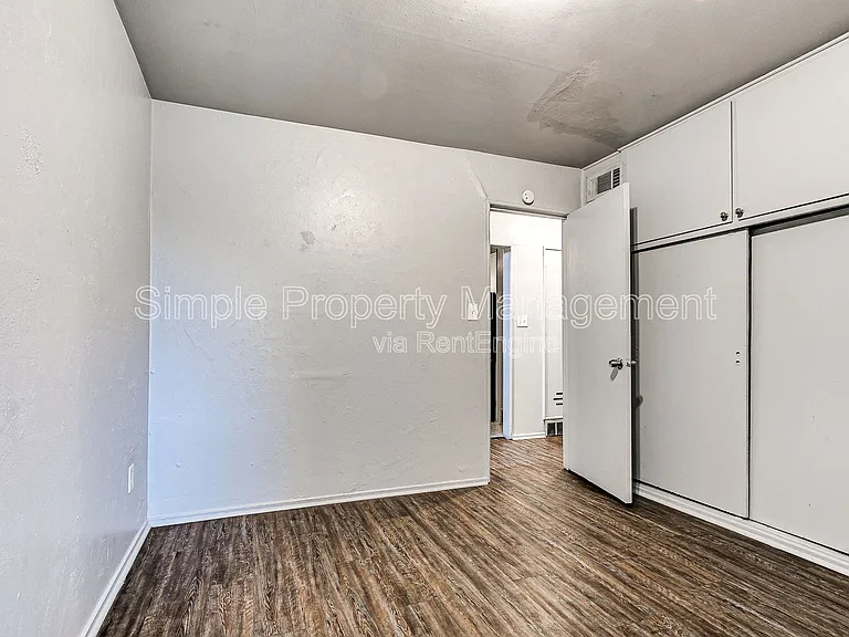 4301 N Terry Ave — Photo 9