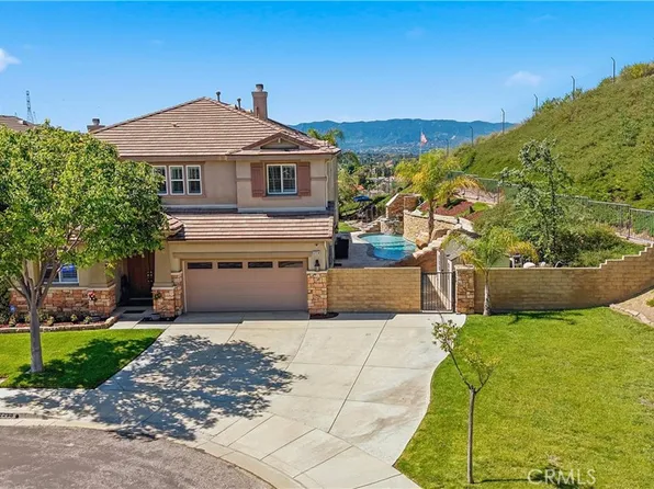 22238 Evening Star Ct, Saugus, CA 91390
