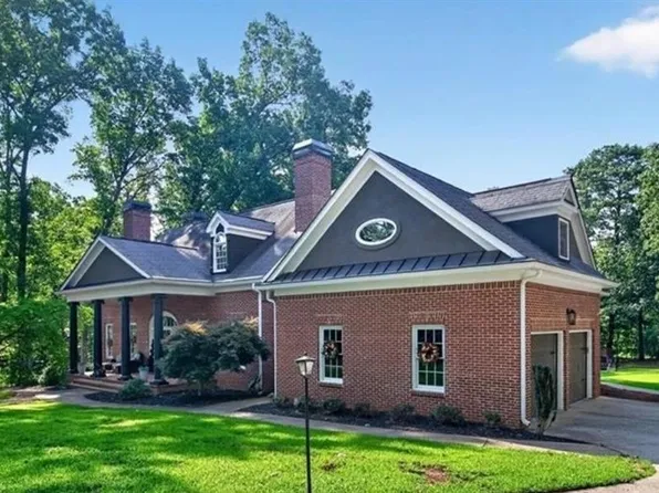3969 Oak Hill Rd, Douglasville, GA 30135