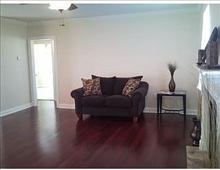4th image of 7566 Mercier St