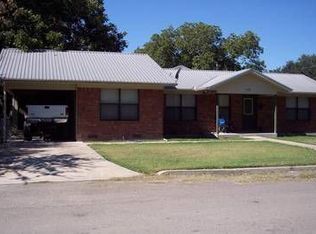 108 N Avenue I, Clifton, TX 76634
