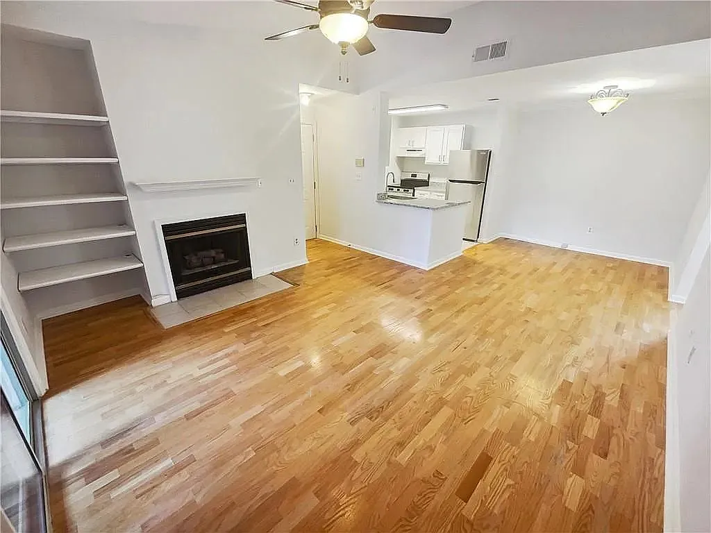 1 bed, 711 sqft, $1,500 — Photo 3