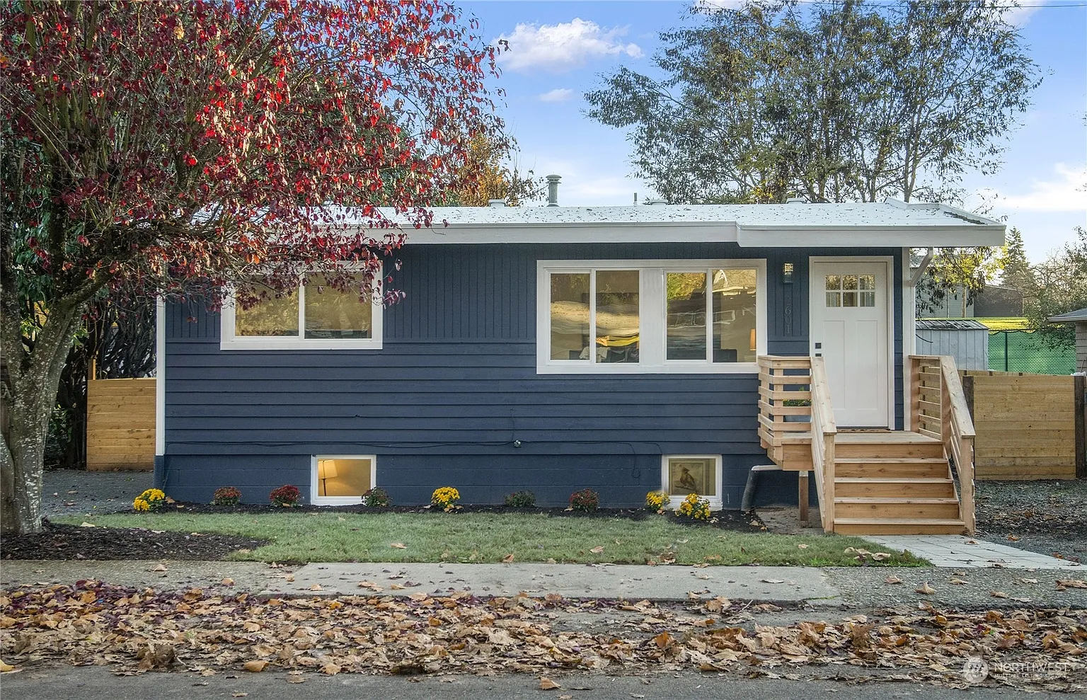 2601 NE 9th Street photo 1