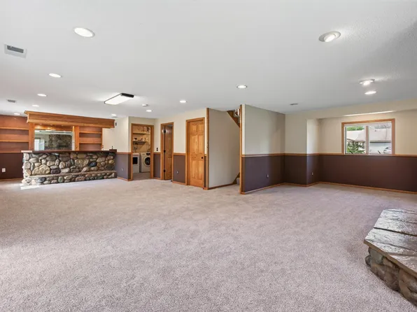 486 193rd Ln NE, East Bethel, MN 55011
