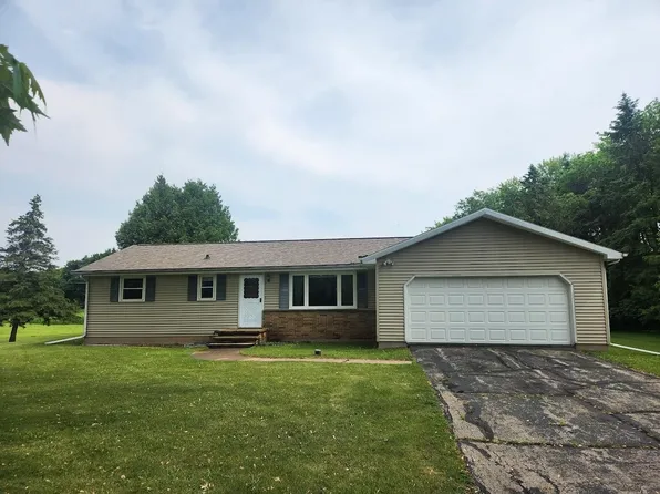 1958 Oakridge Rd, Neenah, WI 54956